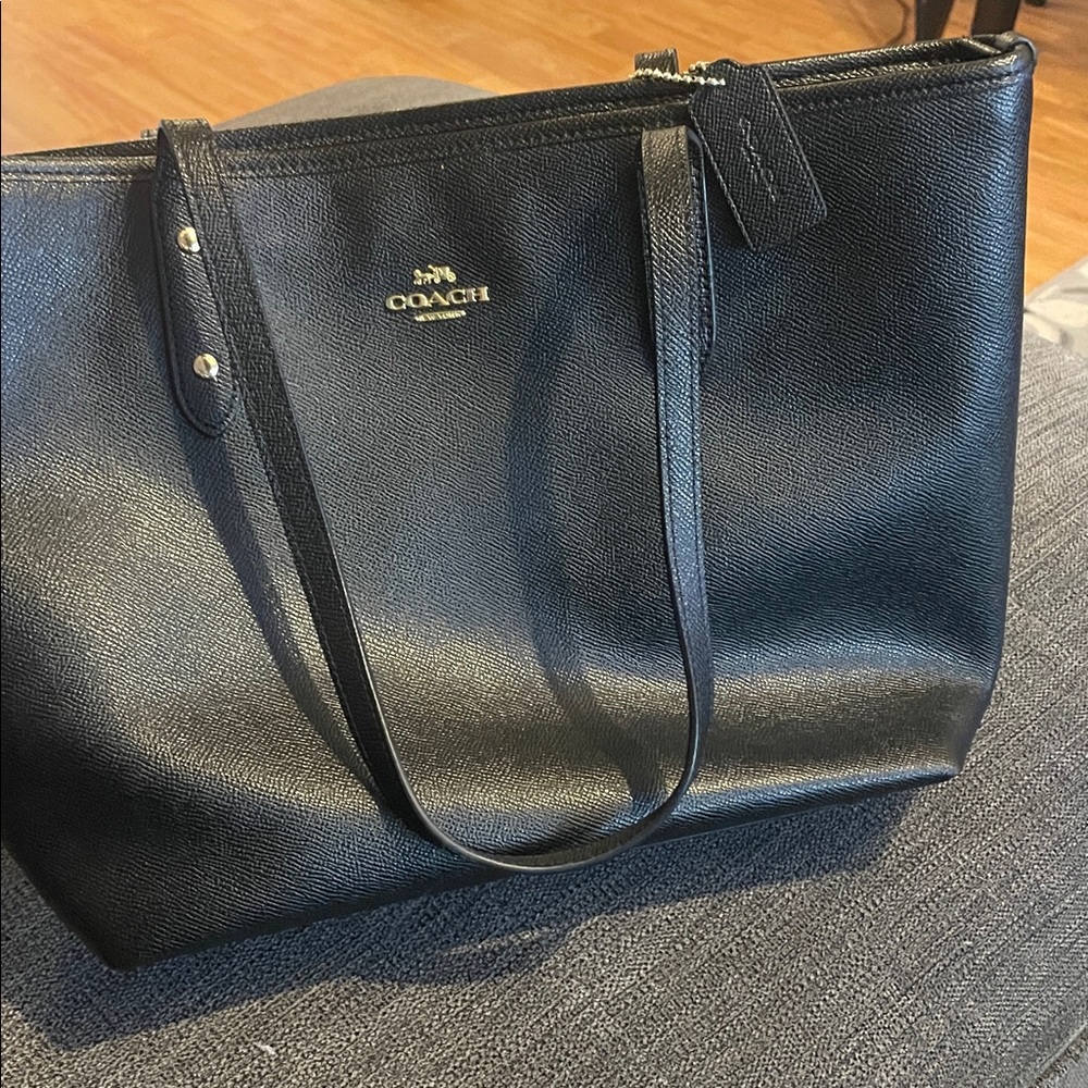 Coach Black Leather Shoulder Bag